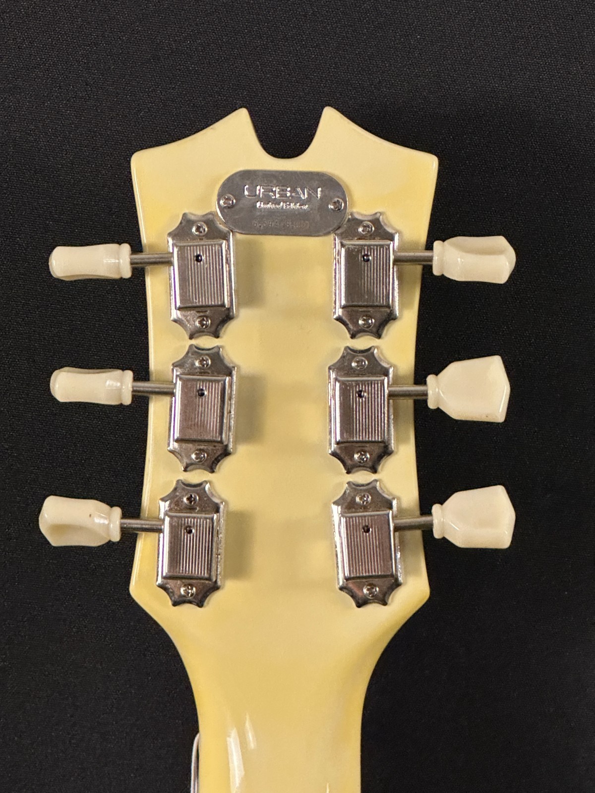 Limited Edition Keith Urban Phoenix Electric Guitar, Yellow, w/15KU 15 W Amp - Image 13