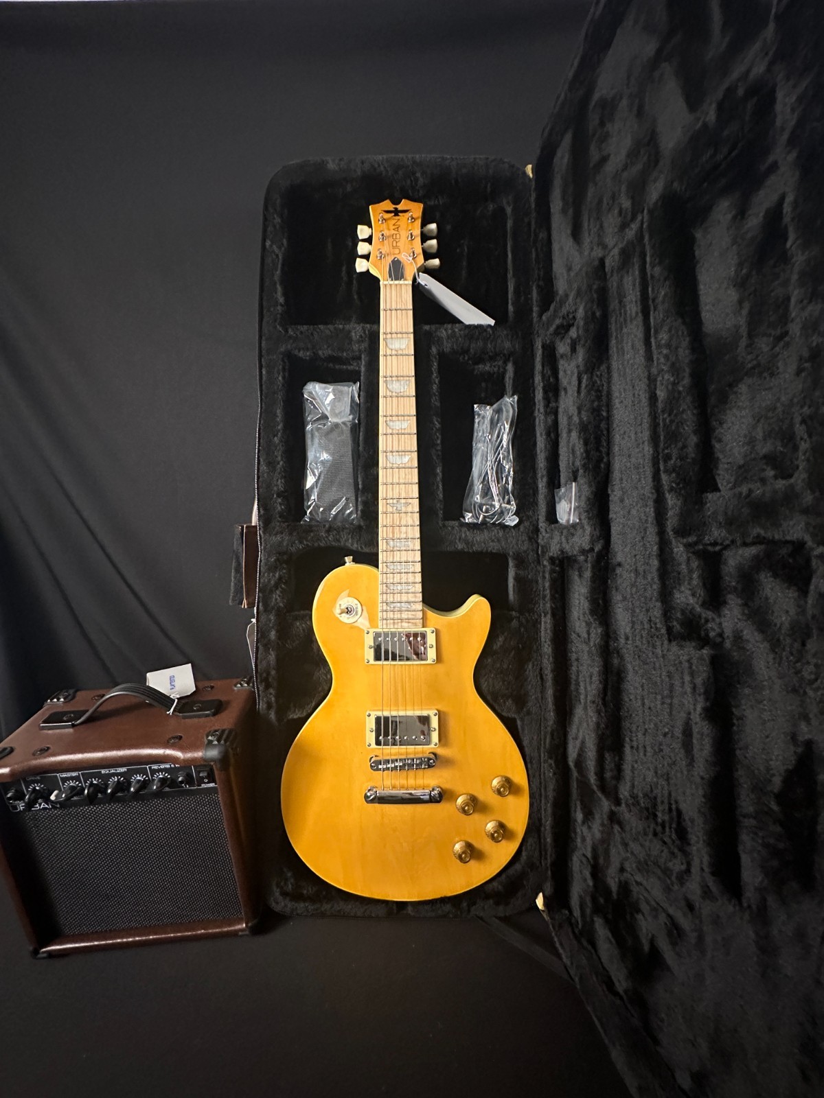 Limited Edition Keith Urban Phoenix Electric Guitar, Yellow, w/15KU 15 W Amp - Image 16