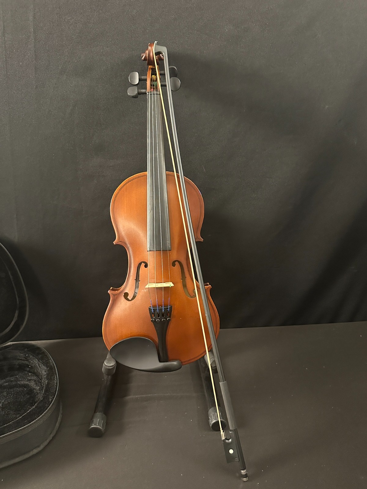 Countrywood 4/4 Size Violin outfit, 23", new Glasser Bow, backpack case - Image 3