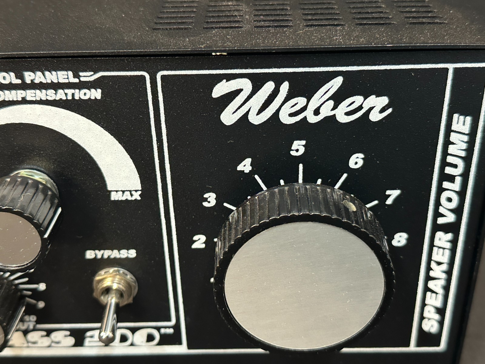 Weber MASS 200W Attenuator for tube amp, black, high quality, 7.5lbs, 8"x7"x5.5" - Image 3