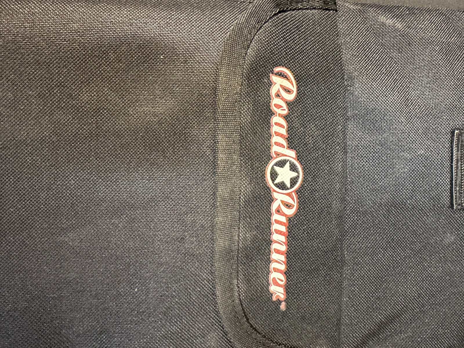Road Runner Basic Black Drumstick Bag, 3 inner pockets, hang straps, carry strap - Image 2