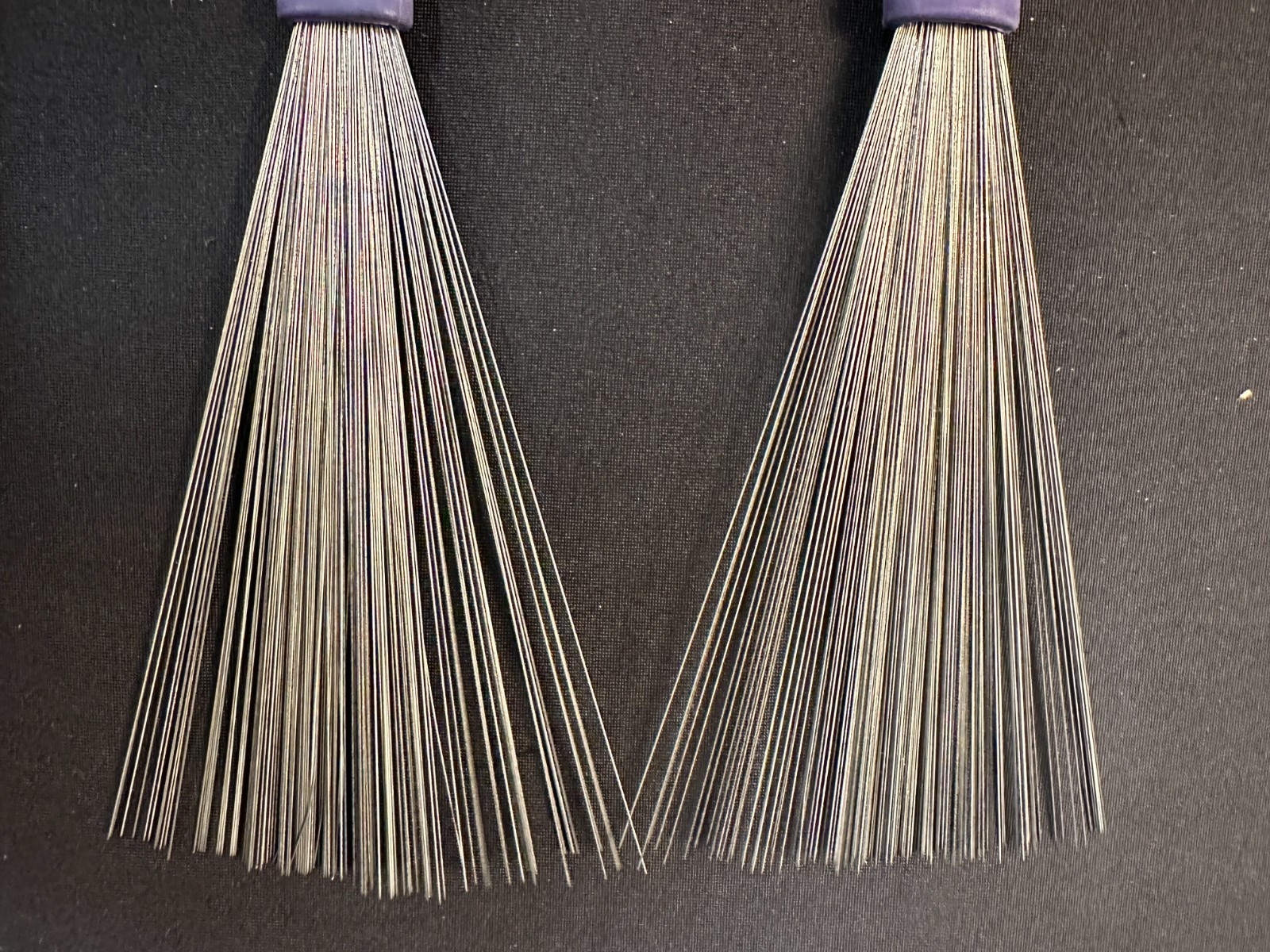 Vic Firth HB Heritage Retractable Loop End Wire Drum Brushes with Rubber Handles - Image 8