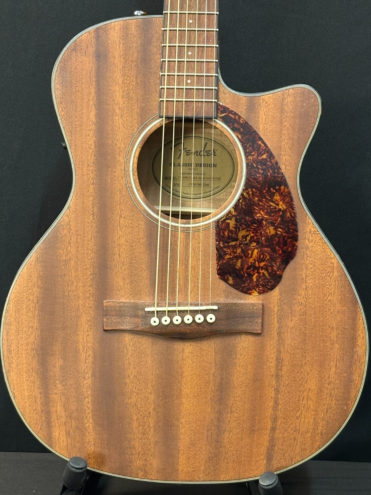 Fender CC-60SCE ALL-MAH SATIN FSR Acoustic-Electric Guitar with strap, capo, bag - Image 4