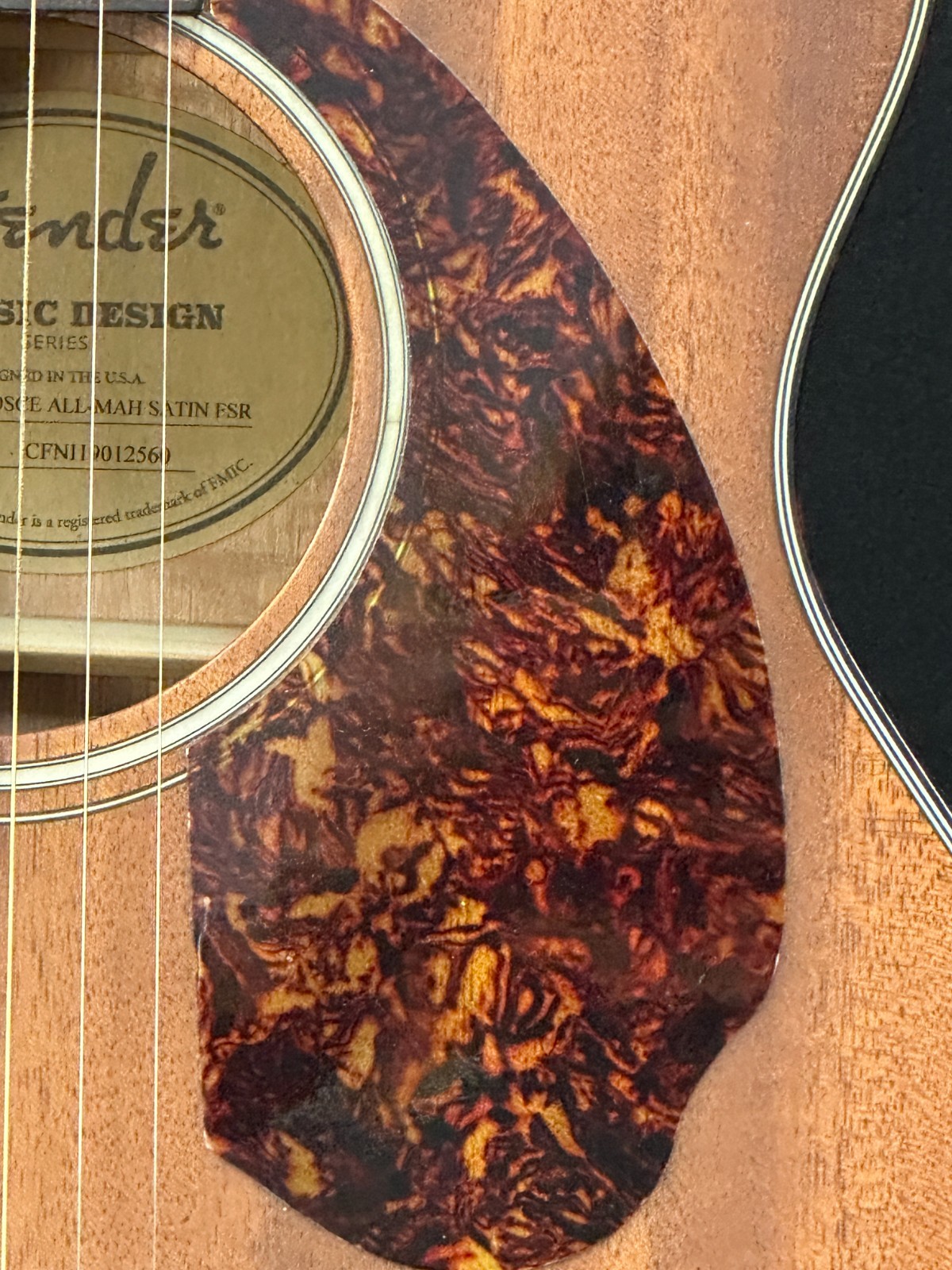 Fender CC-60SCE ALL-MAH SATIN FSR Acoustic-Electric Guitar with strap, capo, bag - Image 5