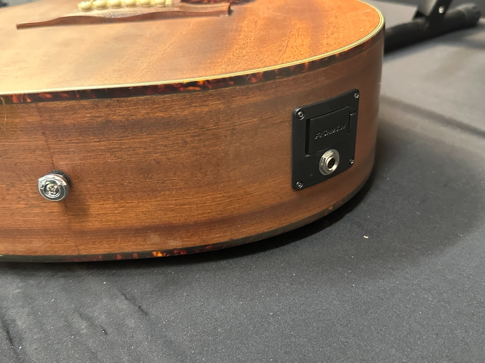 Fender CC-60SCE ALL-MAH SATIN FSR Acoustic-Electric Guitar with strap, capo, bag - Image 16