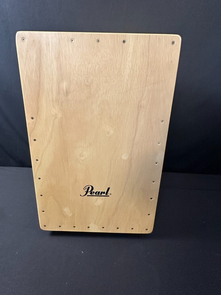 Pearl Wood Snare Cajon 20" x 12" x 12" dark and light wood, feet, made Thailand