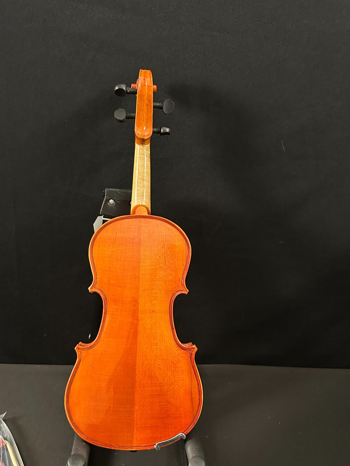 1/4 Size Violin outfit, comes with case and NEW BOW, includes metal fine tuners - Image 10