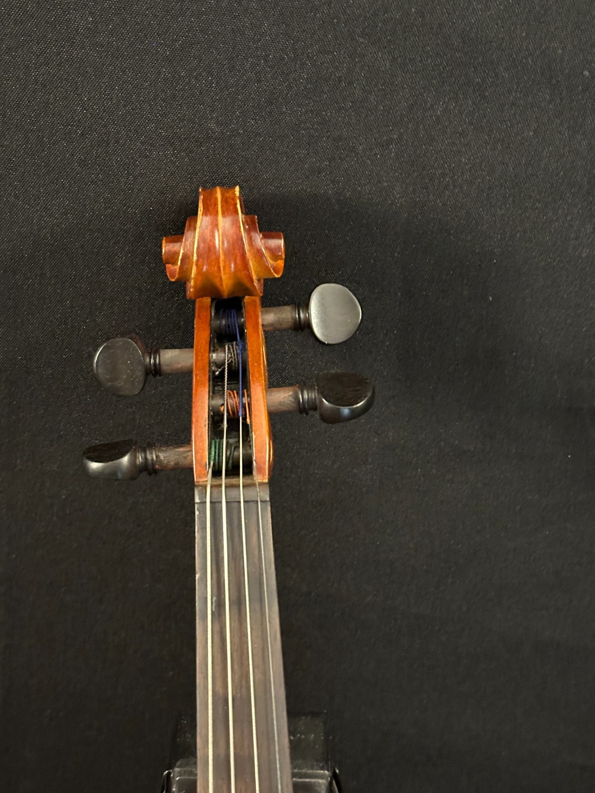Corina 1/2 size Violin outfit, comes with case, rosin, bow, metal fine tuners - Image 2