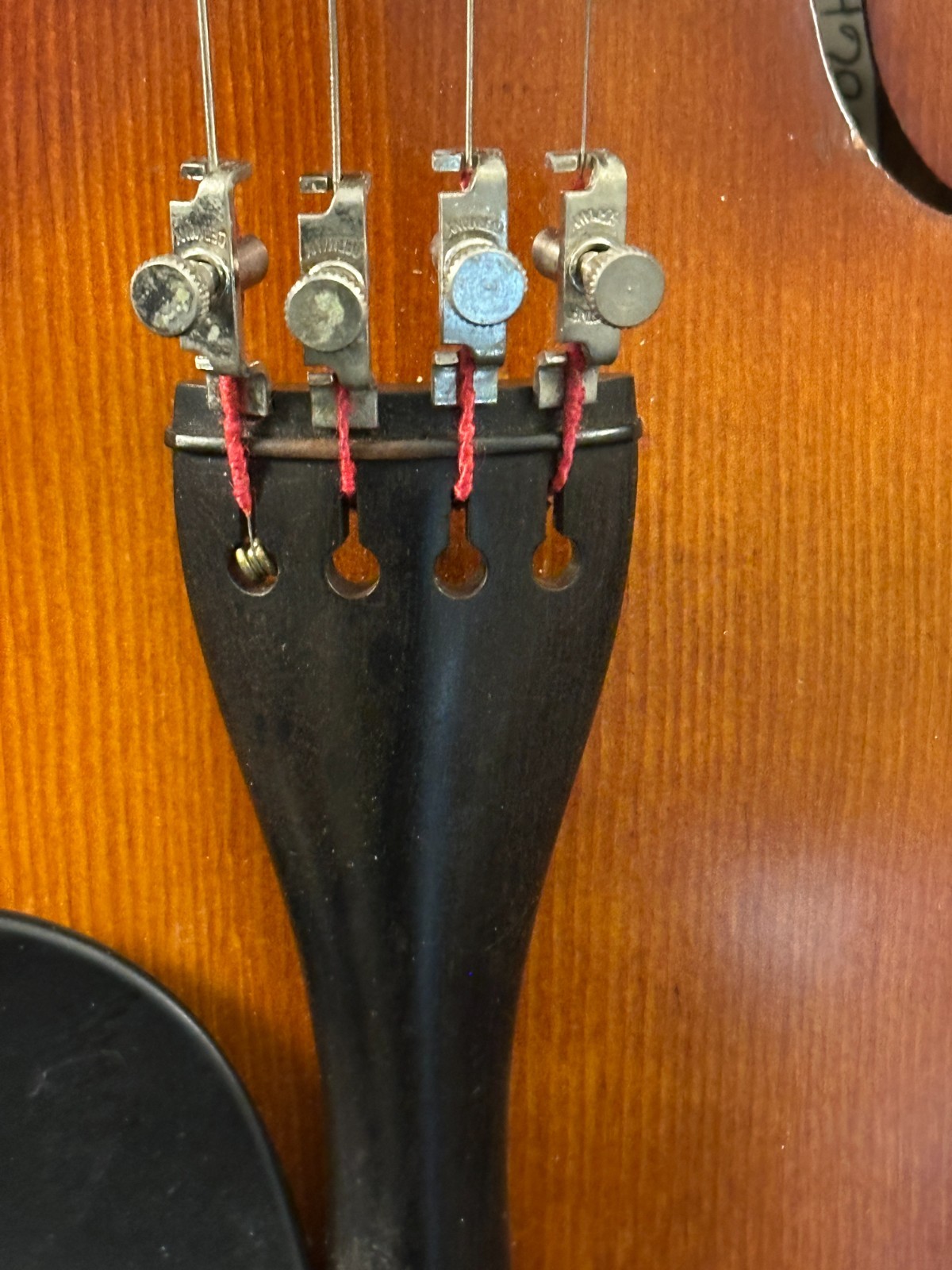 Corina 1/2 size Violin outfit, comes with case, rosin, bow, metal fine tuners - Image 5