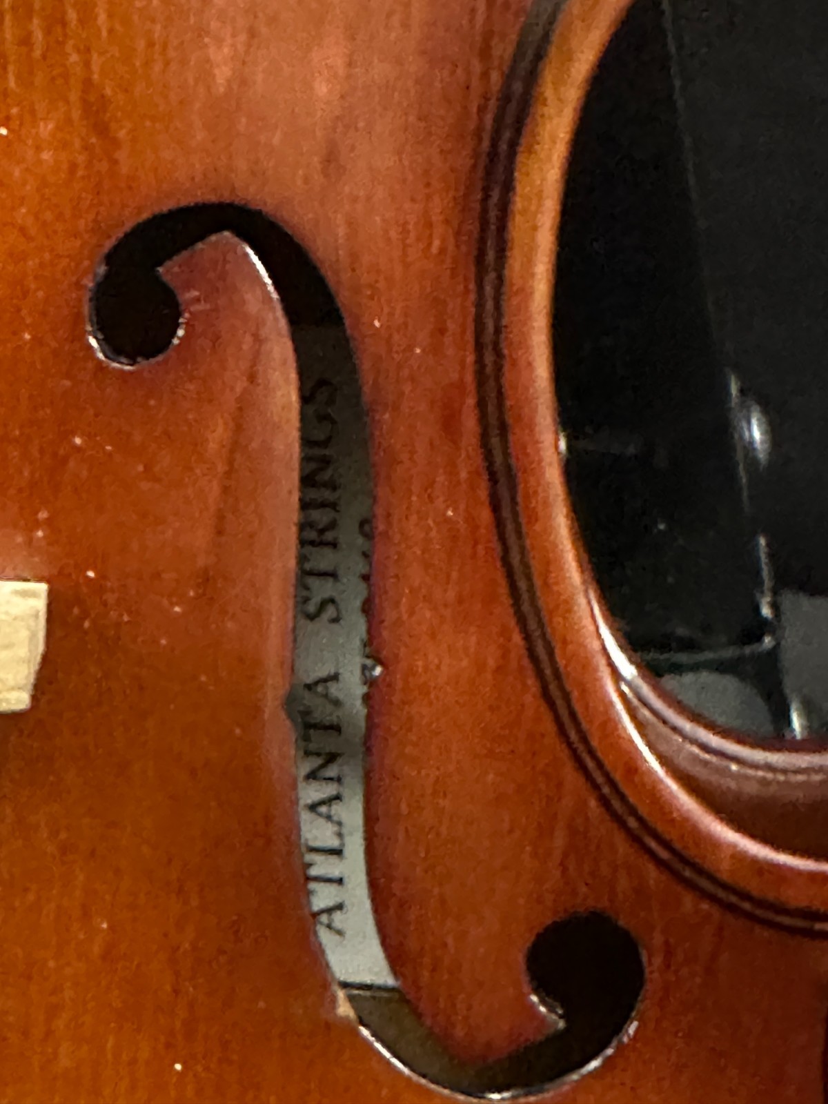 Corina 1/2 size Violin outfit, comes with case, rosin, bow, metal fine tuners - Image 6