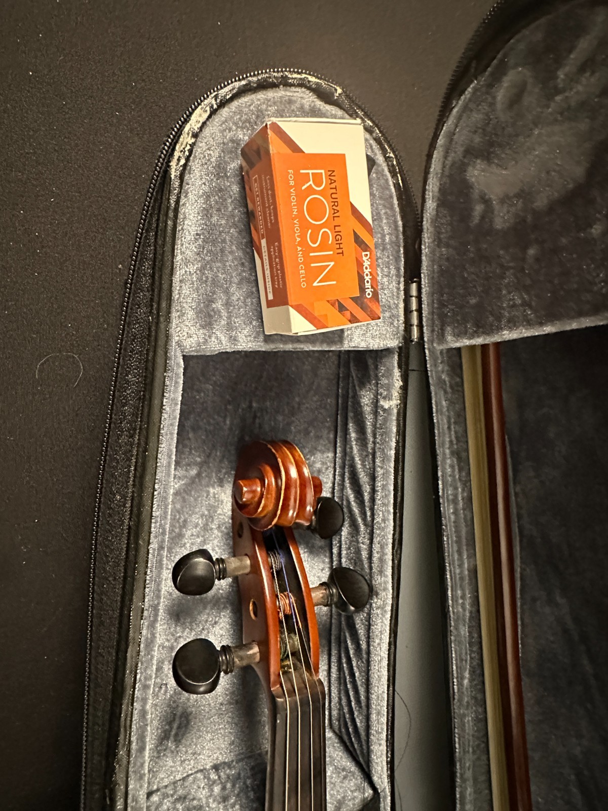 Corina 1/2 size Violin outfit, comes with case, rosin, bow, metal fine tuners - Image 14