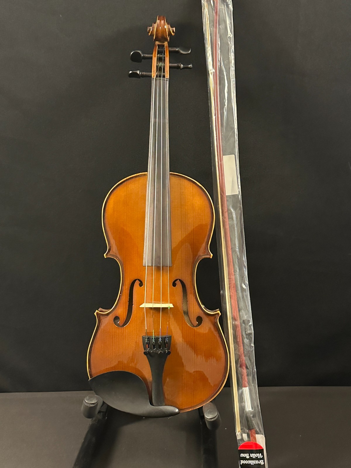 Franz Hoffman Prelude 4/4 Violin Outfit, new bow, case with straps, fine tuners - Image 2