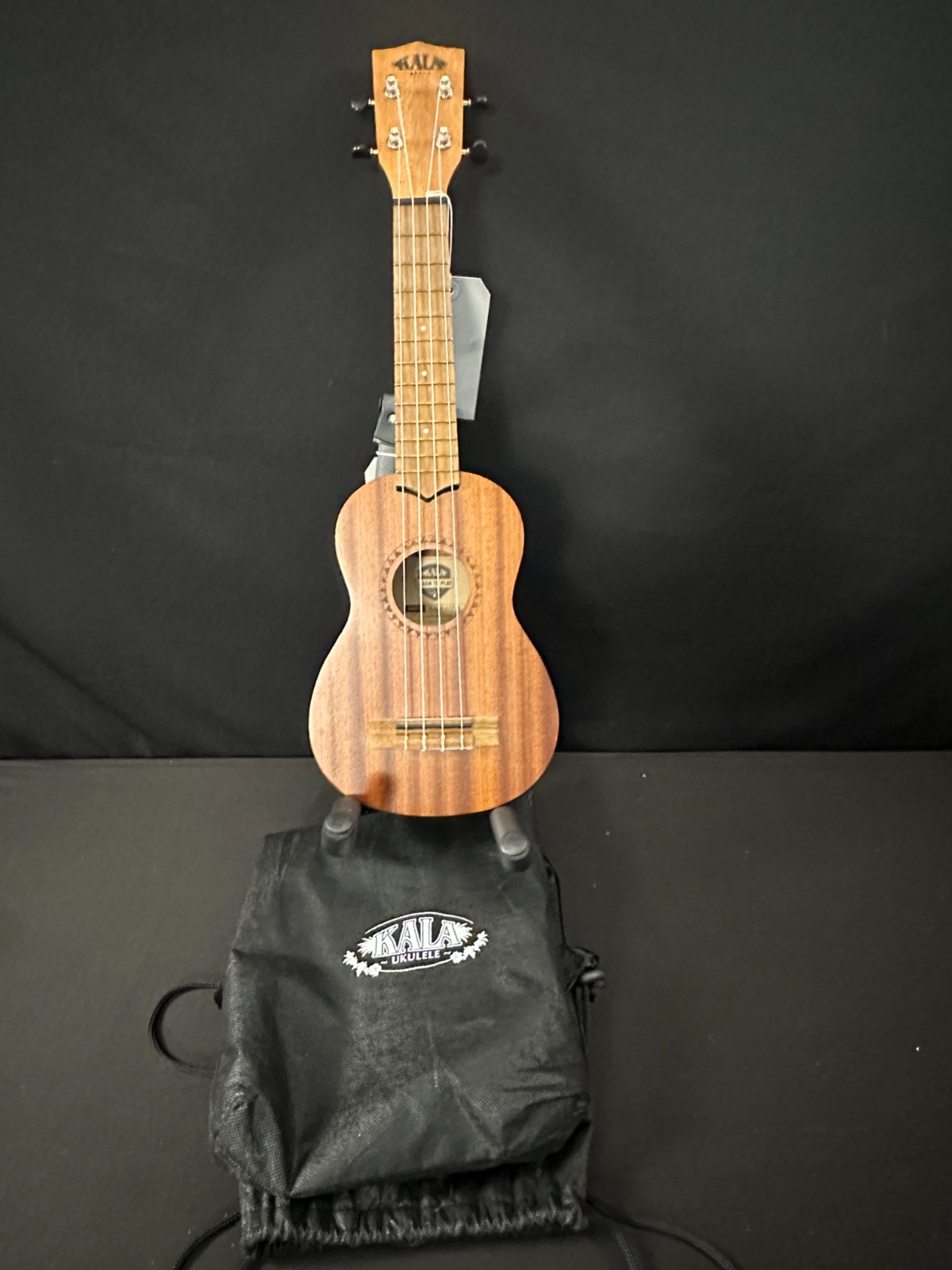 Kala "Learn to Play" Ukulele, Wood, with drawstring gig bag, nylon strings, capo