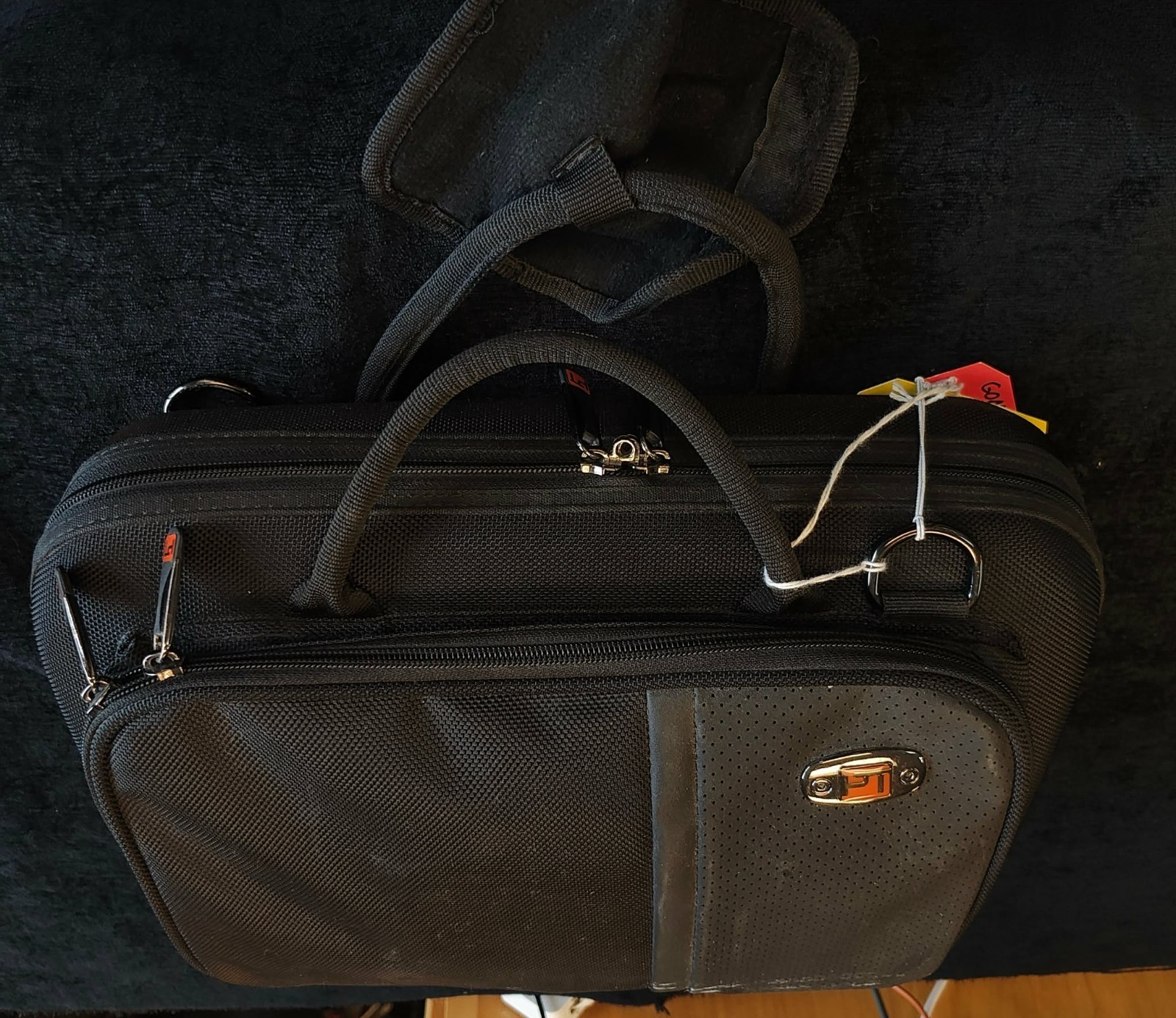 Buffet B12 Student Clarinet with mouthpiece and zipper case, ready to play! - Image 10