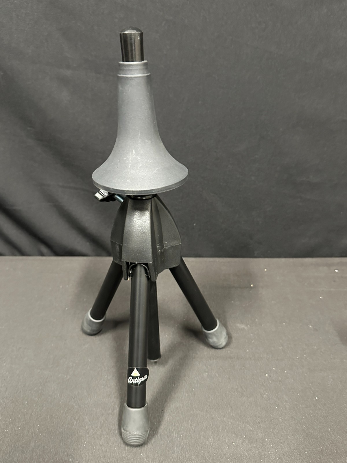 Antigua ABS607 Trumpet Stand, compact, stable, rubber feet, moulded ABS bell cup - Image 13