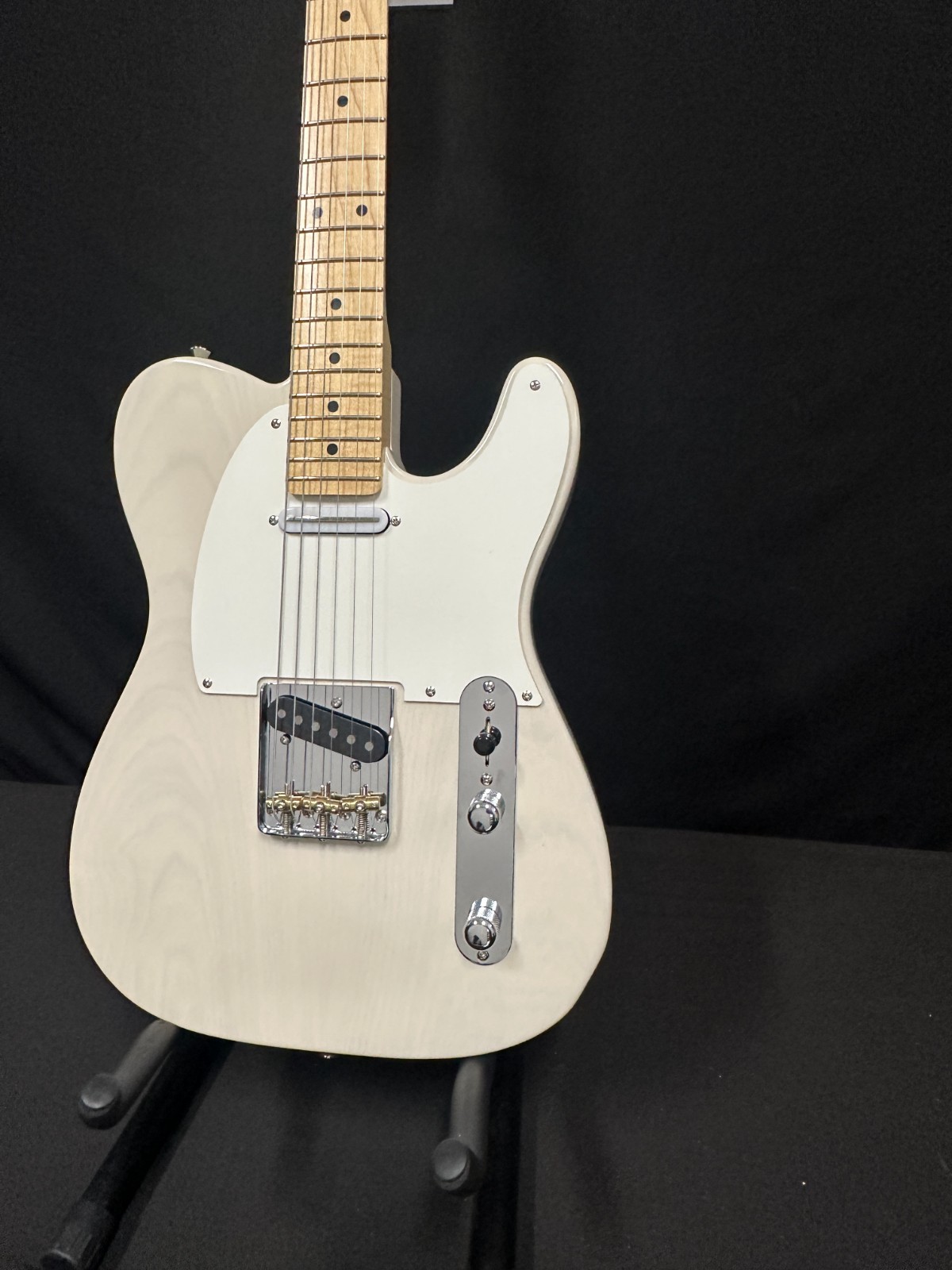 Momose MTL2-STD/m WBD Electric Guitar, white, with gig bag, Japanese handmade - Image 5