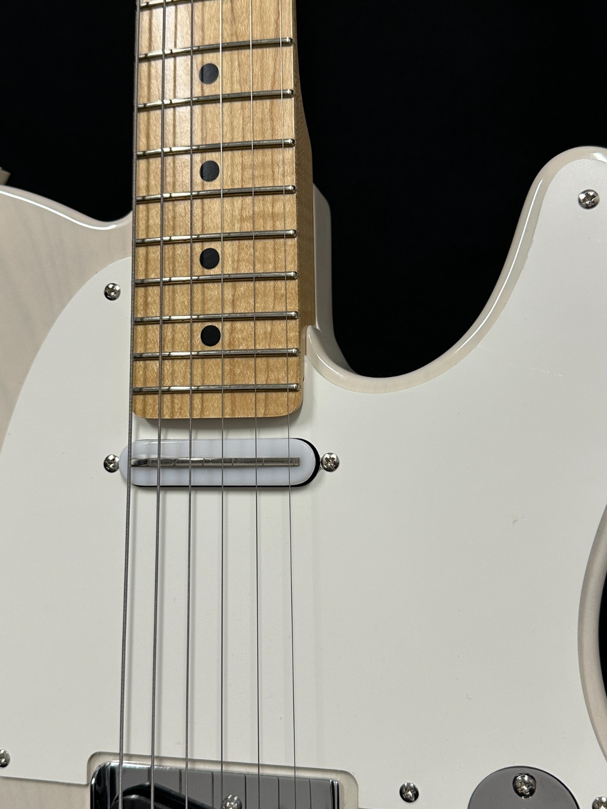 Momose MTL2-STD/m WBD Electric Guitar, white, with gig bag, Japanese handmade - Image 9