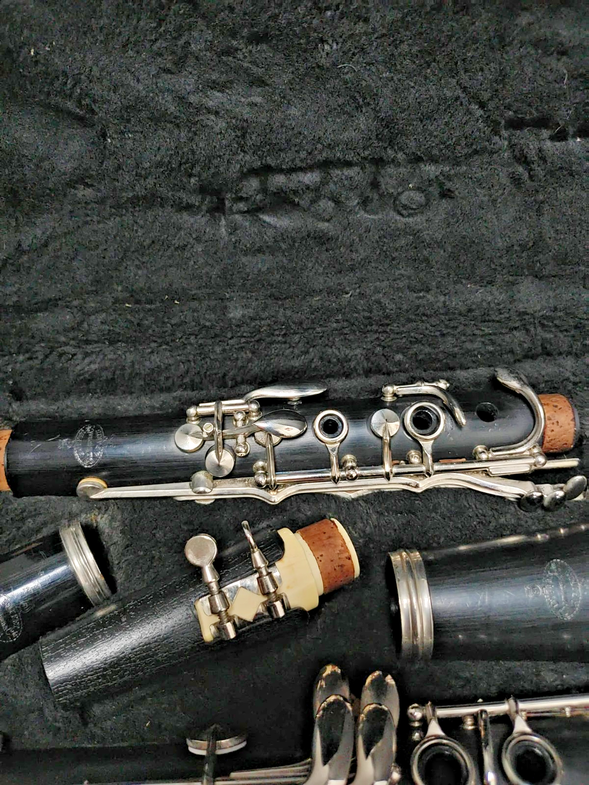 Buffet Student Clarinet, made in Germany with Brillhart 3* mouthpiece and case - Image 10