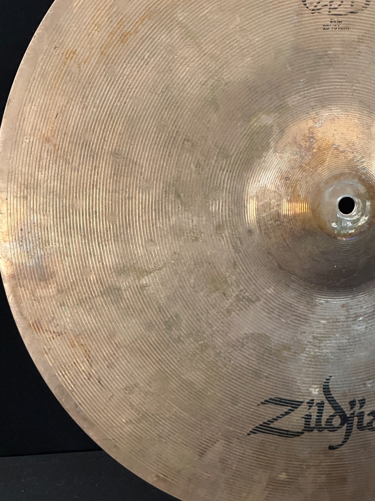 Zildjian ZBT (Zildjian Bronze Tone) 20" Ride Cymbal balanced def and overtones - Image 2