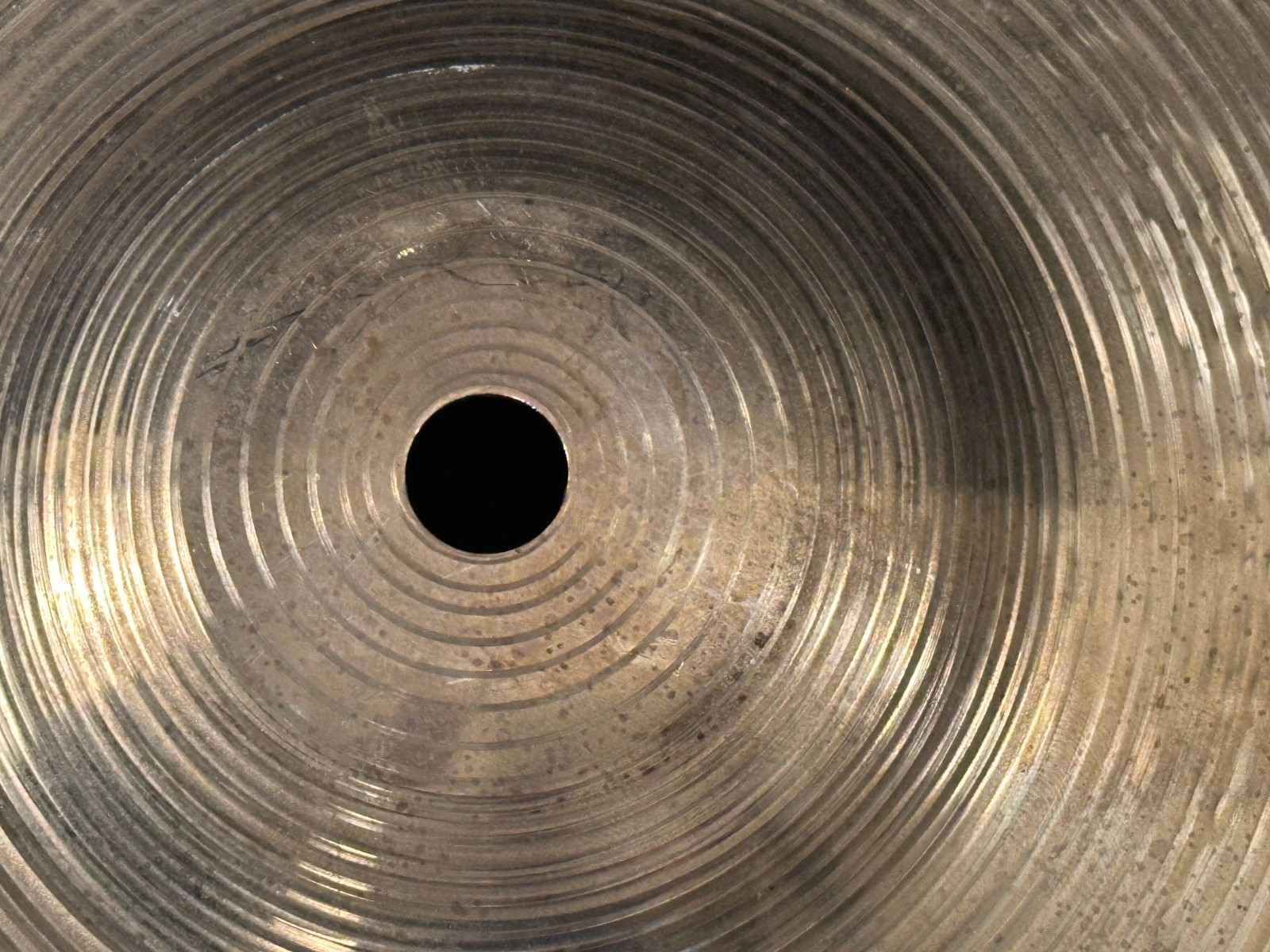 Zildjian ZBT 16" Crash Cymbal for drumset, medium thin crash, great for rock/pop - Image 8