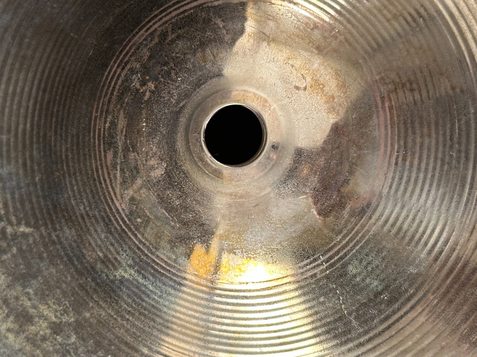Zildjian ZBT 14" Hi-Hat cymbals for drumset, bronze construction, made in USA - Image 17