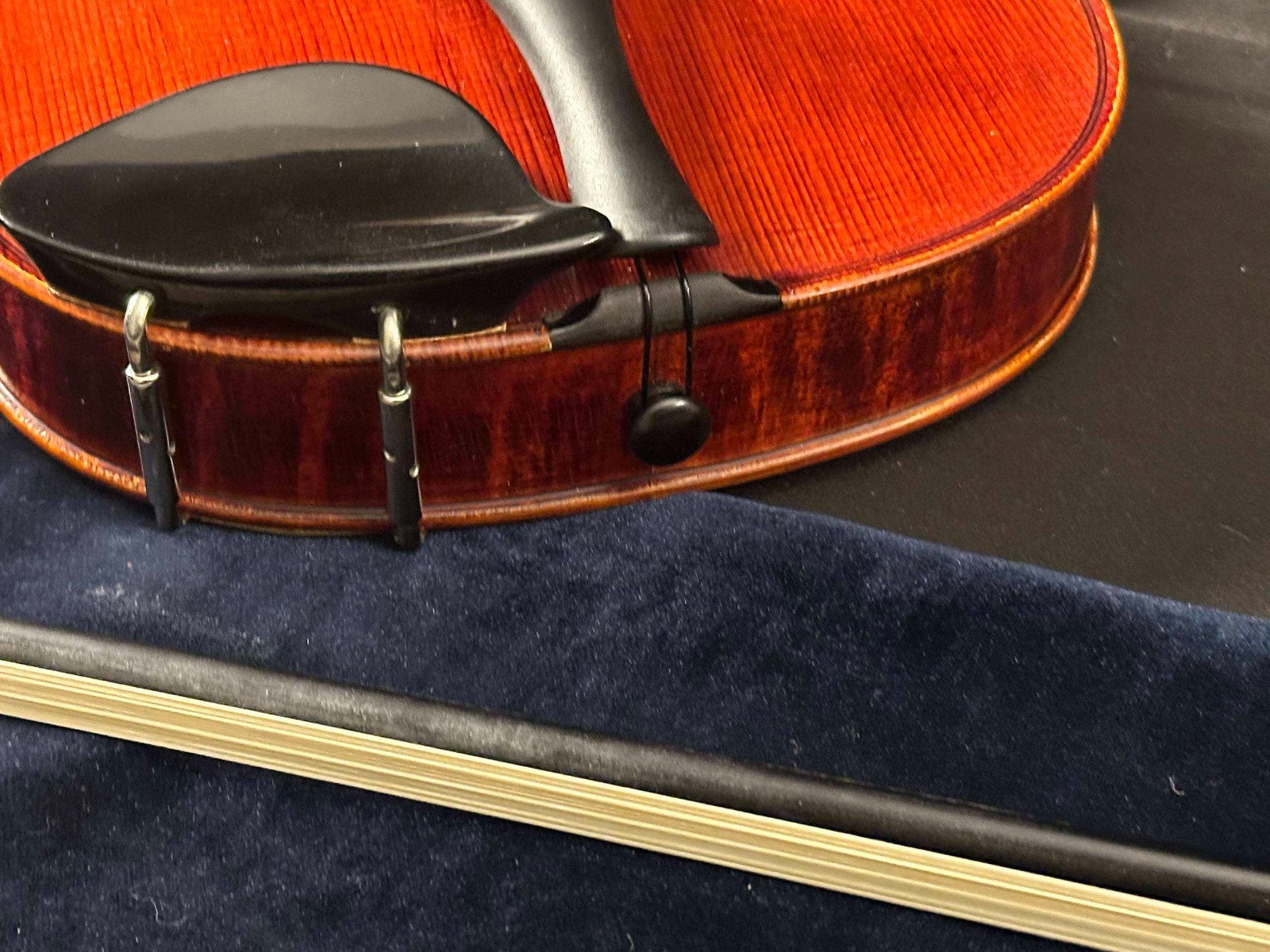 Strobel ML-105 Full Size Violin outfit with Cadenza Overture bow and hygrometer - Image 13