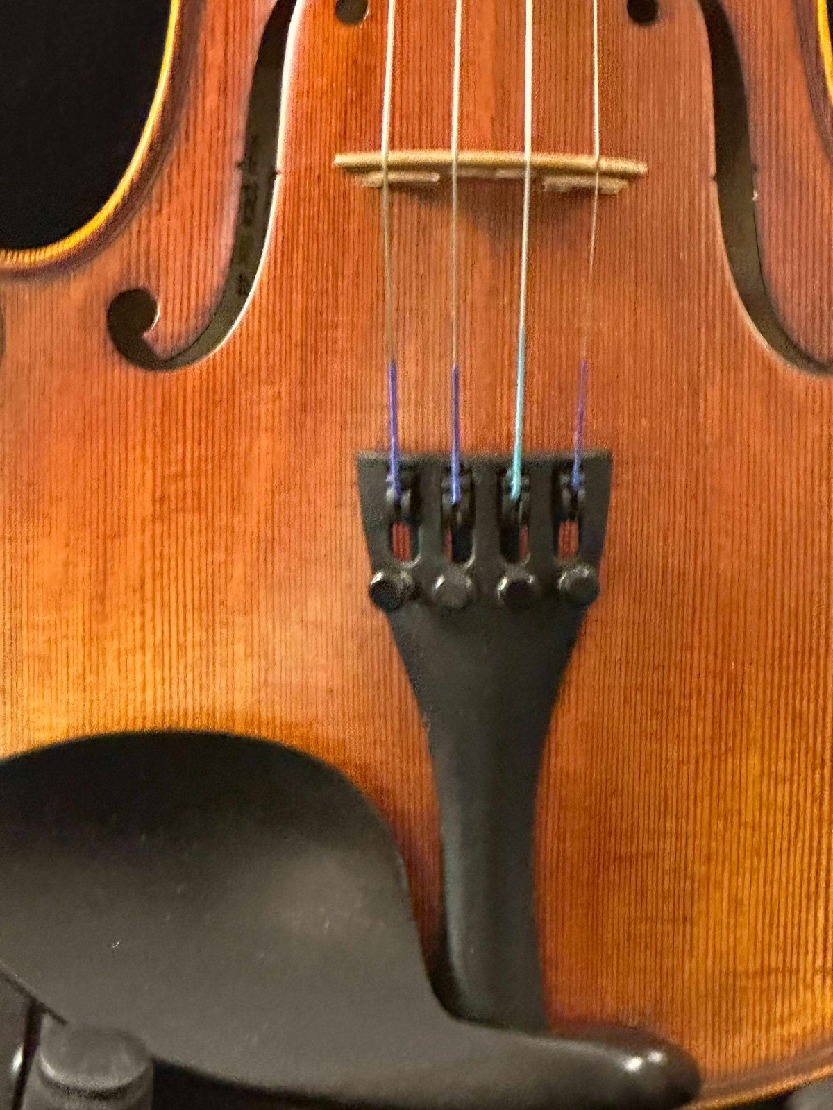 Mandarin Strings YM06 Full Size Violin Outfit with new bow and case hygrometer - Image 4