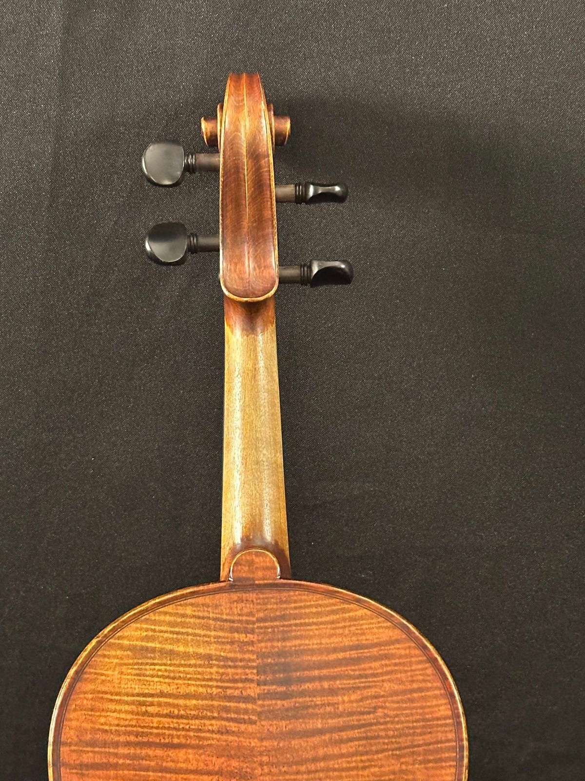 Mandarin Strings YM06 Full Size Violin Outfit with new bow and case hygrometer - Image 7