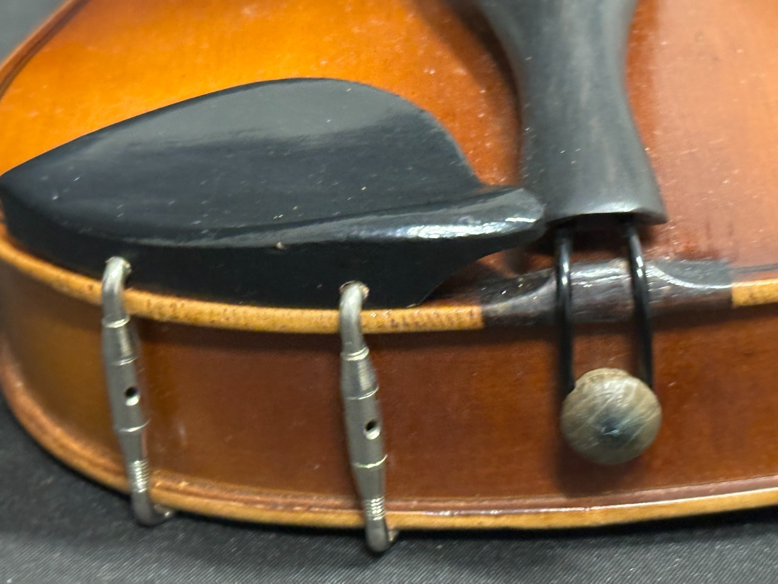 Suzuki Kiso No. 7 1/2 size Violin Outfit, made in Japan, comes w/ rosin, new bow - Image 8