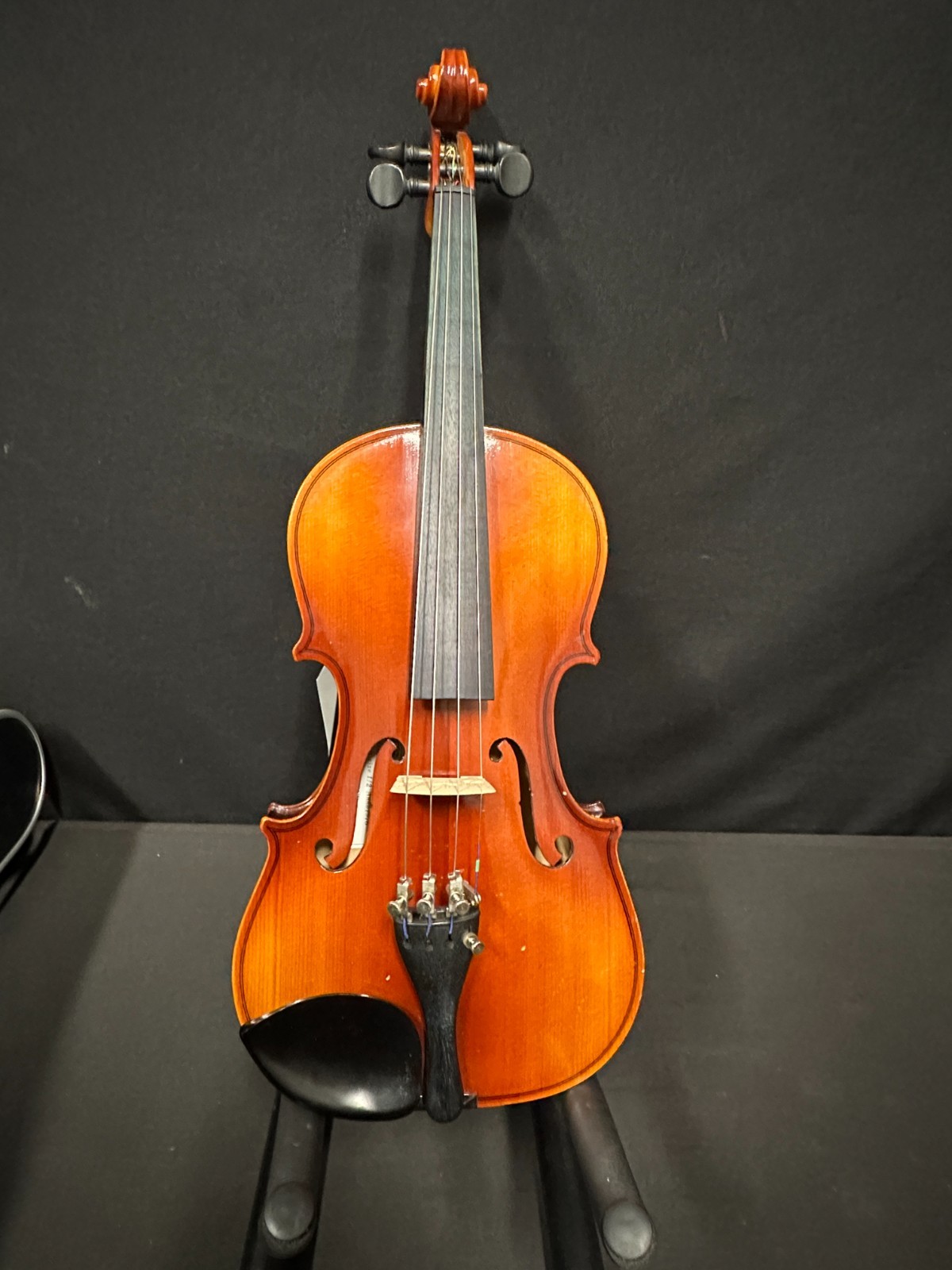 Suzuki Nagoya 220 1/2 size Violin Outfit, made in Japan, comes w/ rosin, new bow