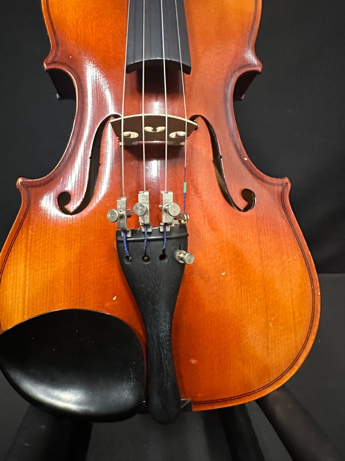 Suzuki Nagoya 220 1/2 size Violin Outfit, made in Japan, comes w/ rosin, new bow - Image 2