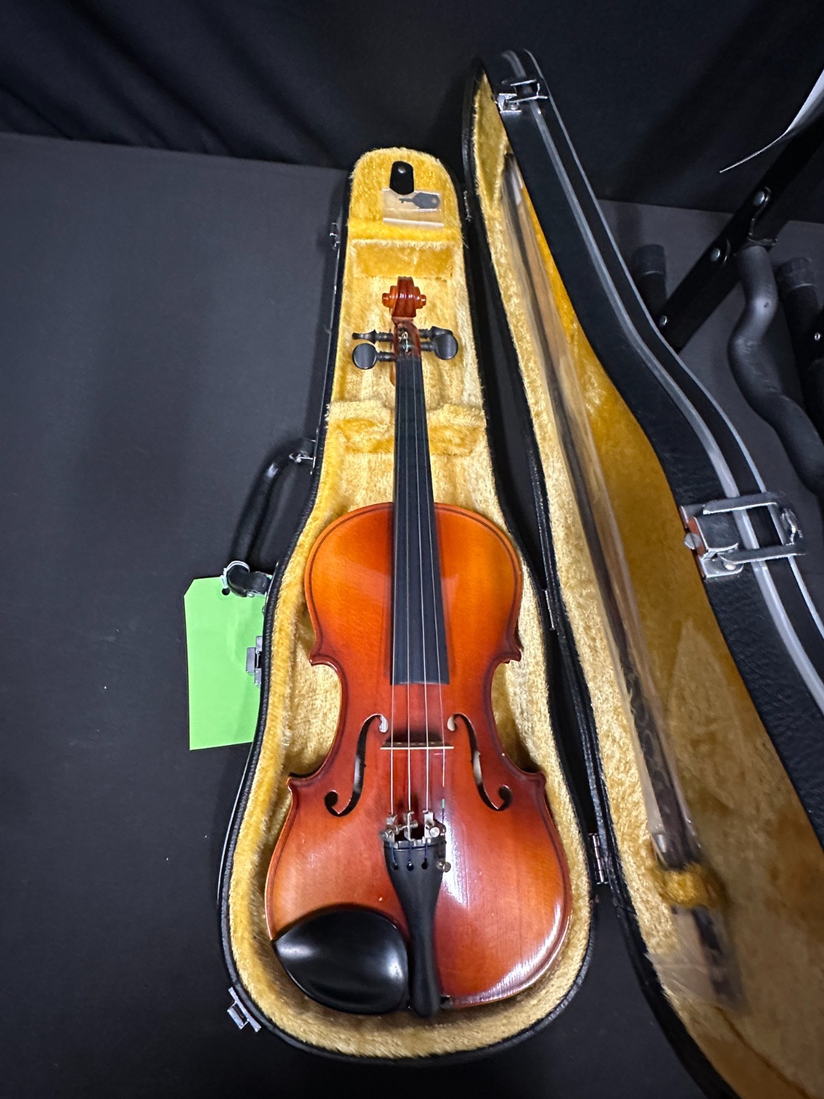 Suzuki Nagoya 220 1/2 size Violin Outfit, made in Japan, comes w/ rosin, new bow - Image 4