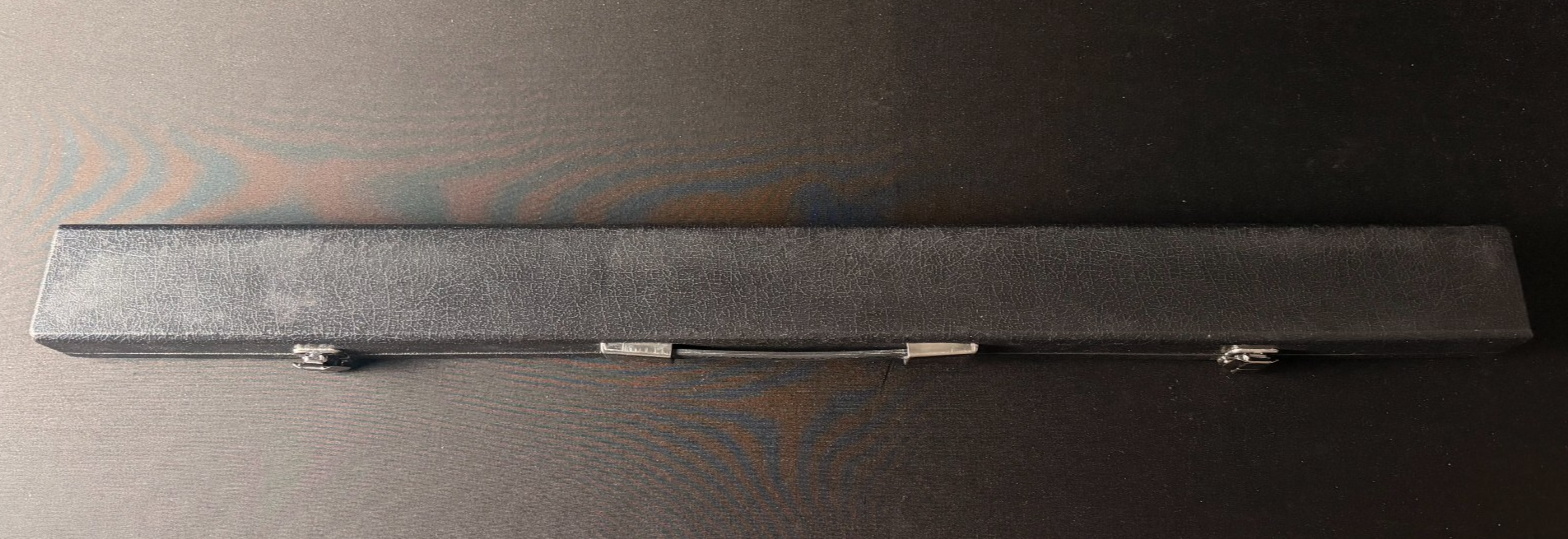 Full Size Black Violin Bow Case, red interior, carry handle, silver latches - Image 8