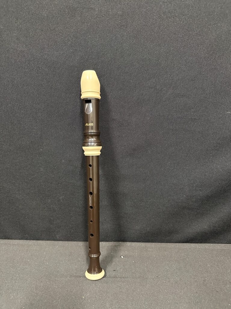 Aulos Soprano Recorder 102N, Key of G, comes with fingering chart and red bag