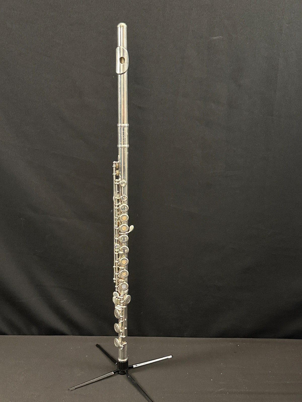Vintage Armstrong 80 Sterling Silver Open Hole B Foot Flute with case, USA Made