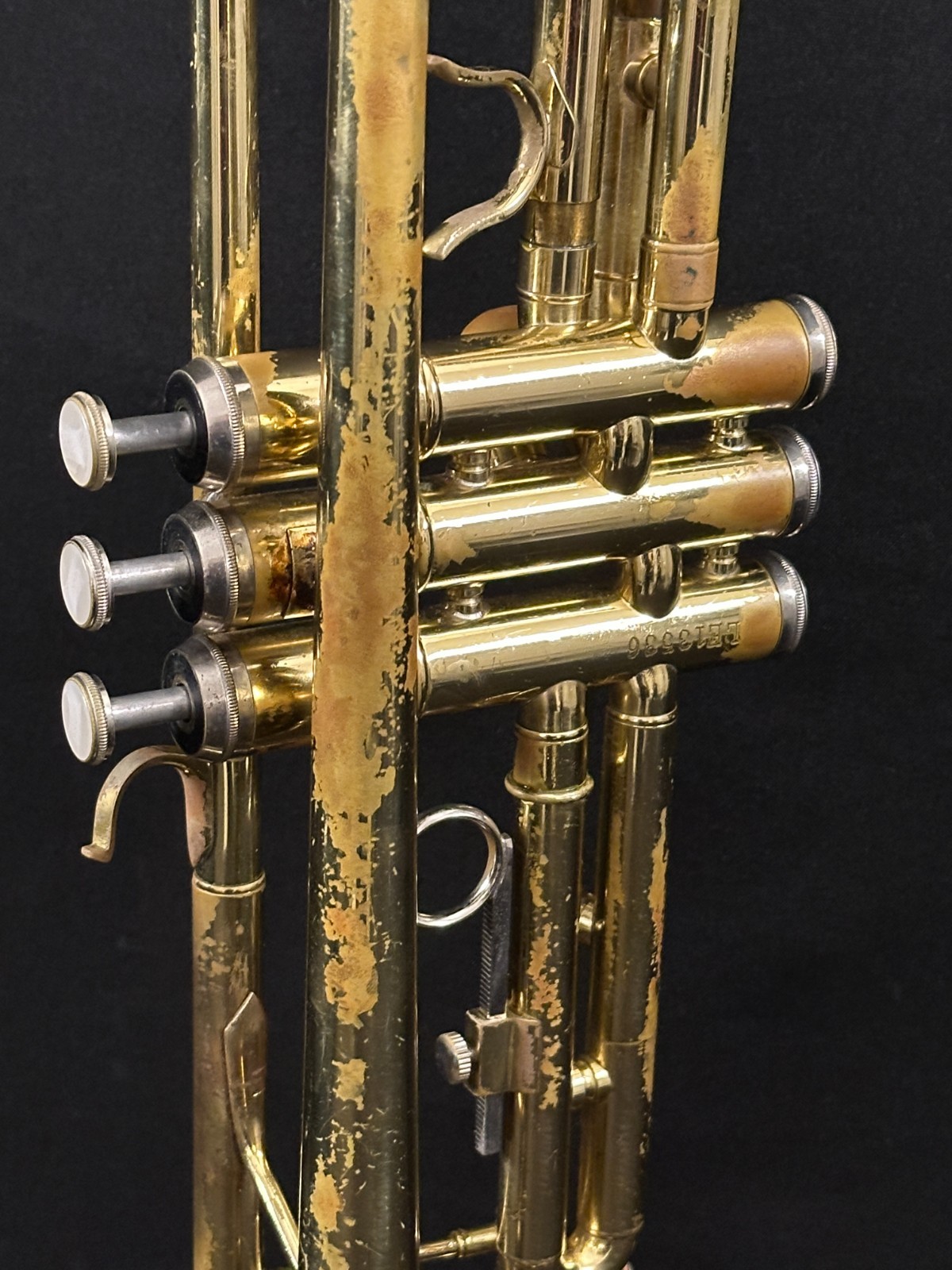 Allora Student Trumpet with Bach 3C Mouthpiece and black zippered case - Image 5