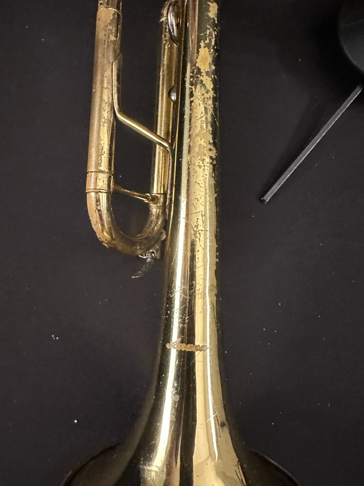 Allora Student Trumpet with Bach 3C Mouthpiece and black zippered case - Image 8