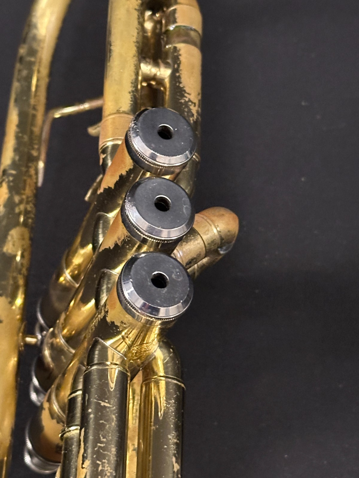 Allora Student Trumpet with Bach 3C Mouthpiece and black zippered case - Image 13