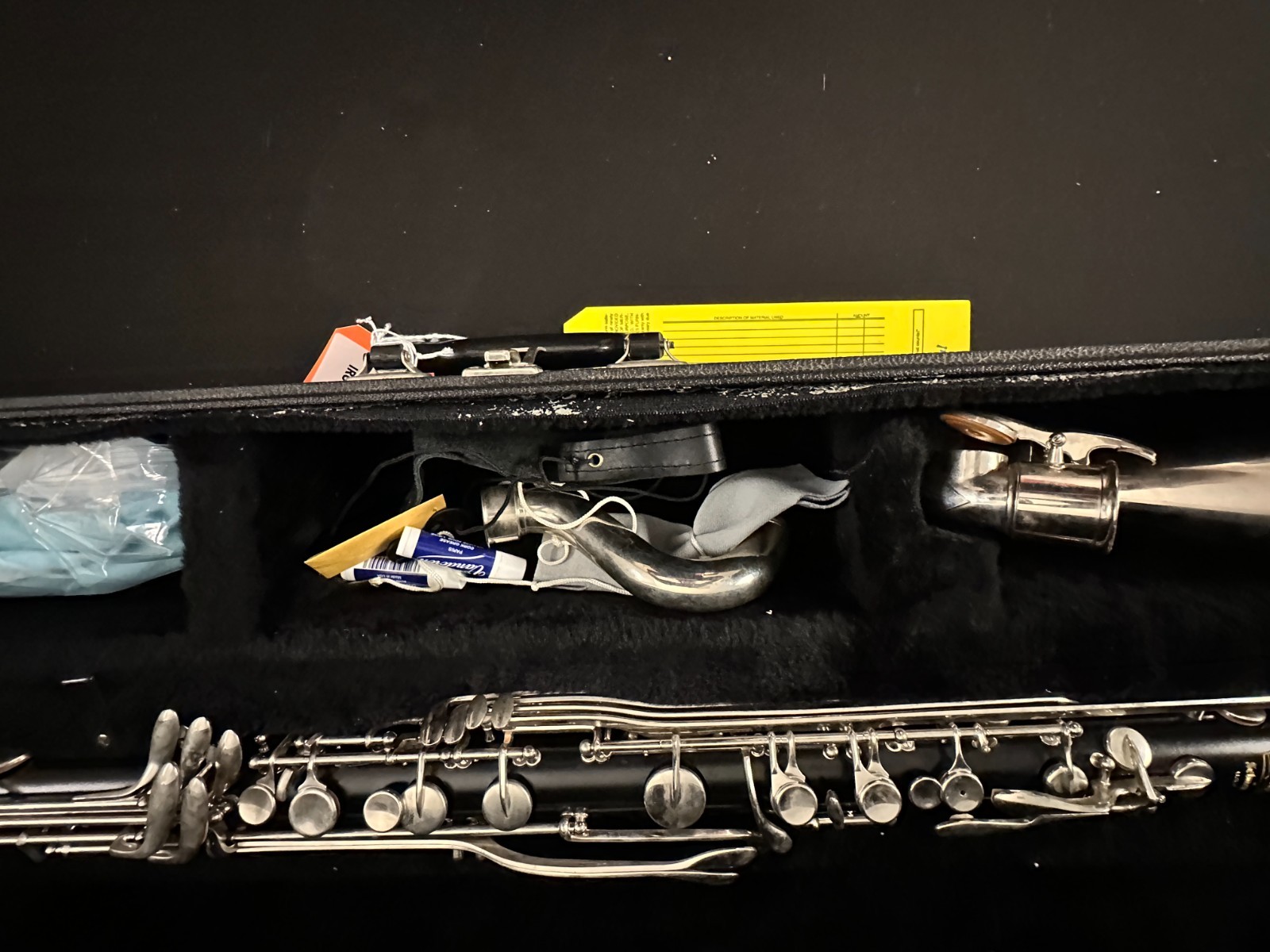 Selmer Bundy Bass Clarinet w/ mouthpiece, neckstrap, accessories, no peg Low Eb - Image 4