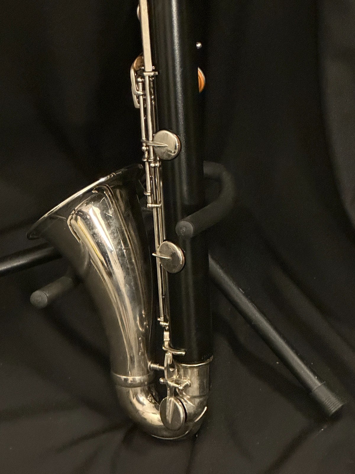Selmer Bundy Bass Clarinet w/ mouthpiece, neckstrap, accessories, no peg Low Eb - Image 13