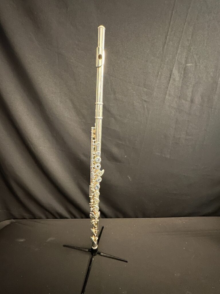 Monique Open Hole Flute, Silver plated with B-Foot joint, offset G,Comes w/ case