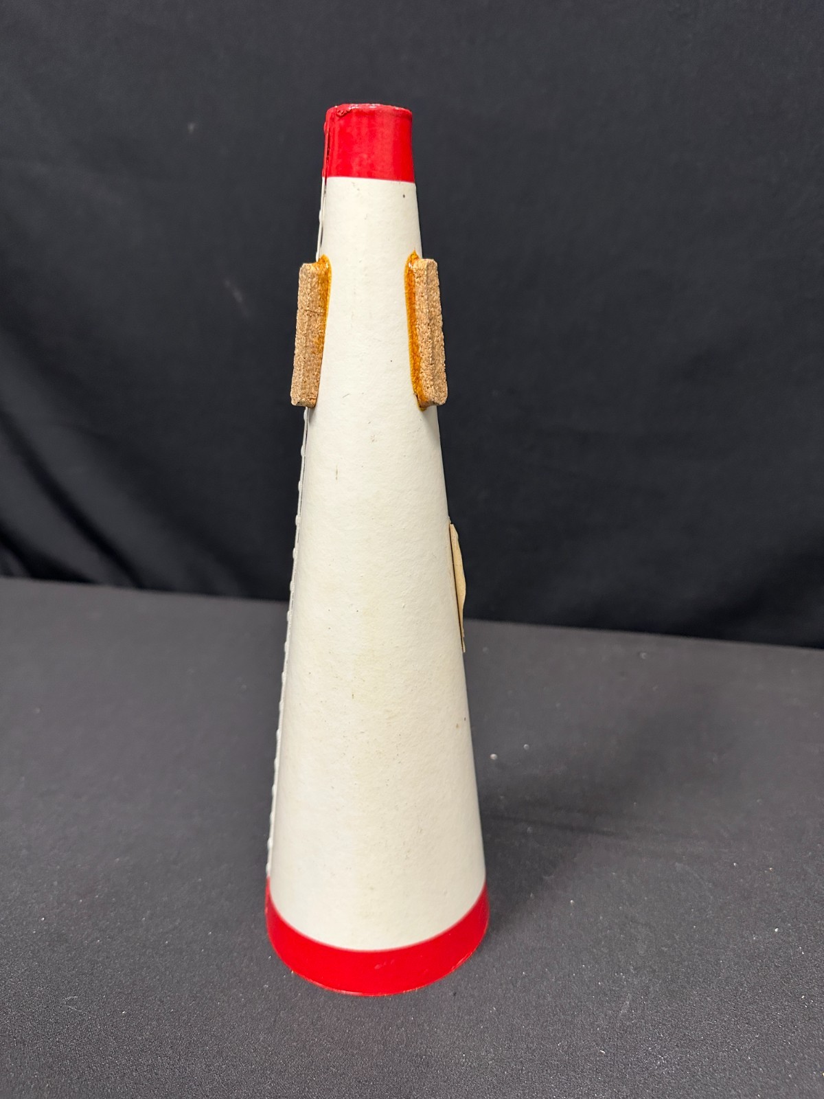 Humes and Berg Stonelined Trombone Straight Mute, red and white, good corks - Image 5