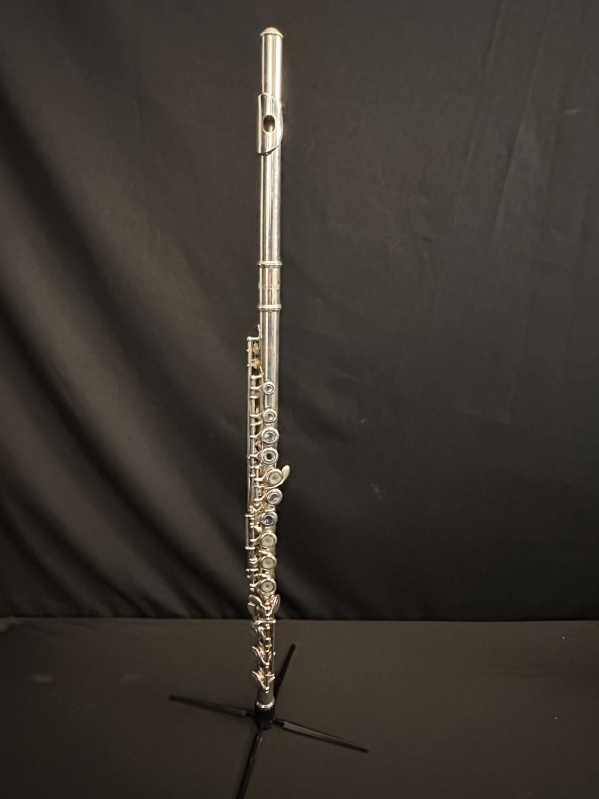 Monique Open Hole Flute, Silver plated with B-Foot joint, offset G,Comes w/ case - Image 2