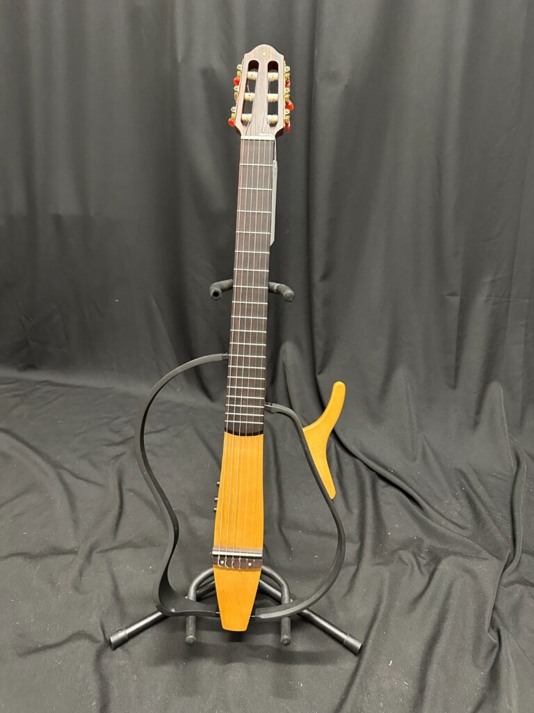 Yamaha SLG-100N Silent Acoustic-Electric Guitar with new Gift of Music Gig Bag