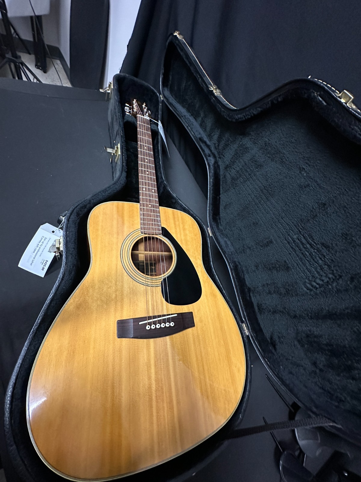 Vintage Yamaha FG-160 Acoustic Guitar with hard case, set up by pro luthier - Image 2