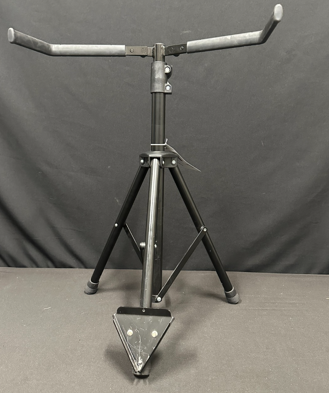 K&M 141 height adjustable Folding Double Bass Stand, steel, plastic, soft rubber - Image 5