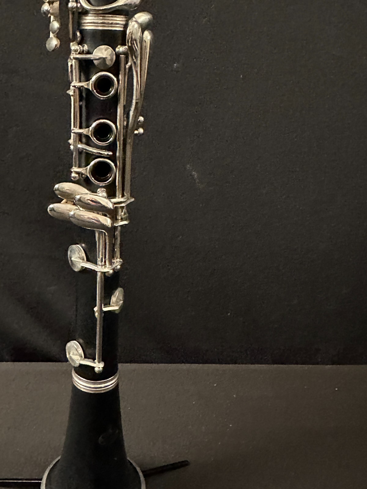 Buffet Plastic Student Clarinet comes with Brilhart mouthpiece, case w/latches - Image 6