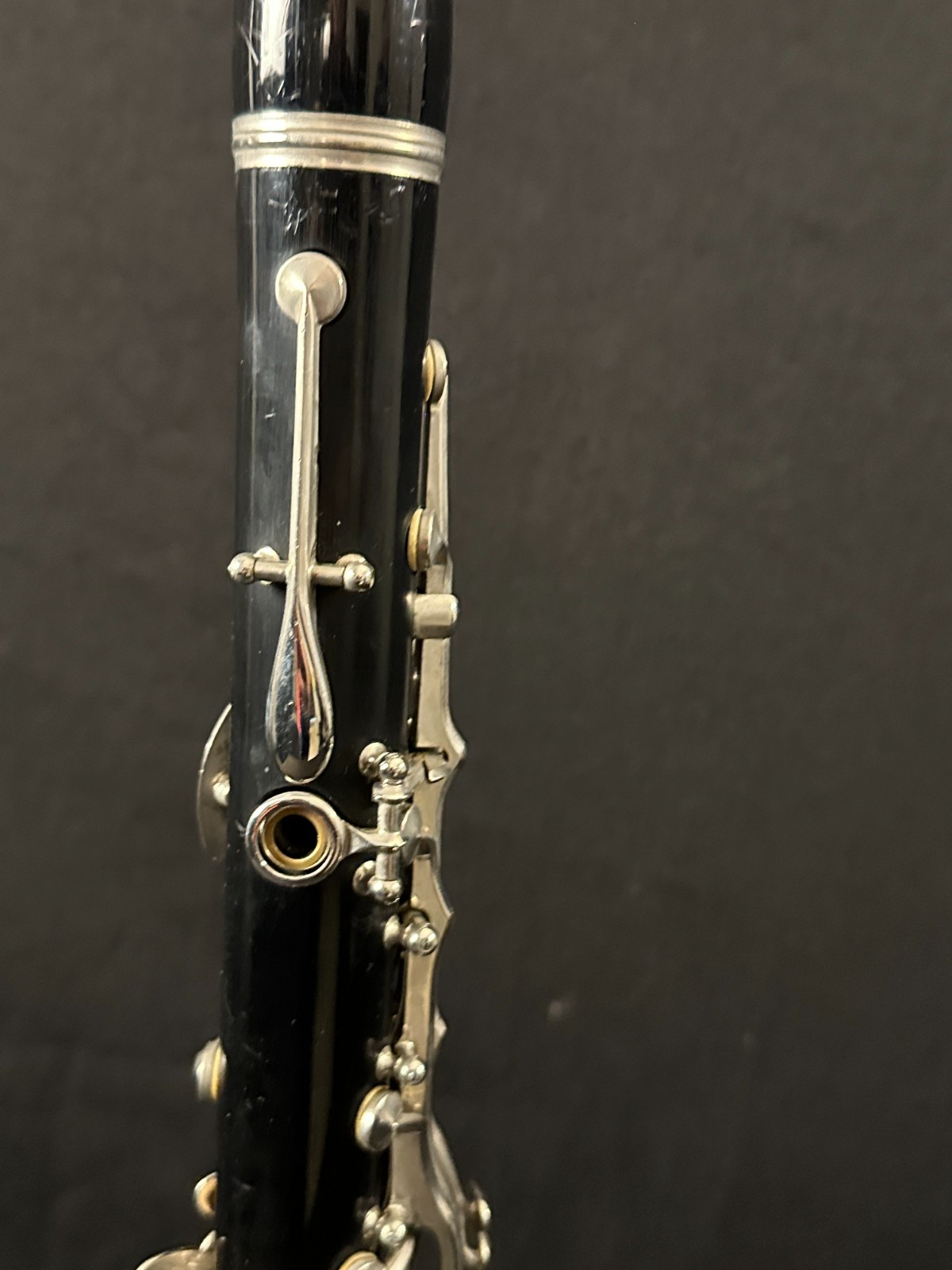 Buffet Plastic Student Clarinet comes with Brilhart mouthpiece, case w/latches - Image 10